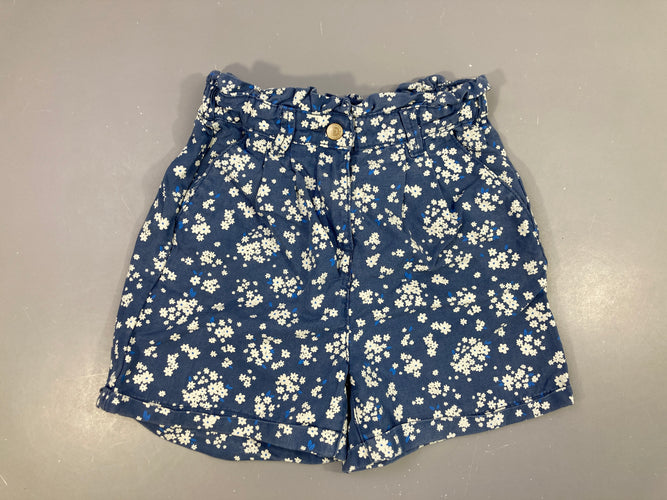 Short bleu fleurs à revers, moins cher chez Petit Kiwi