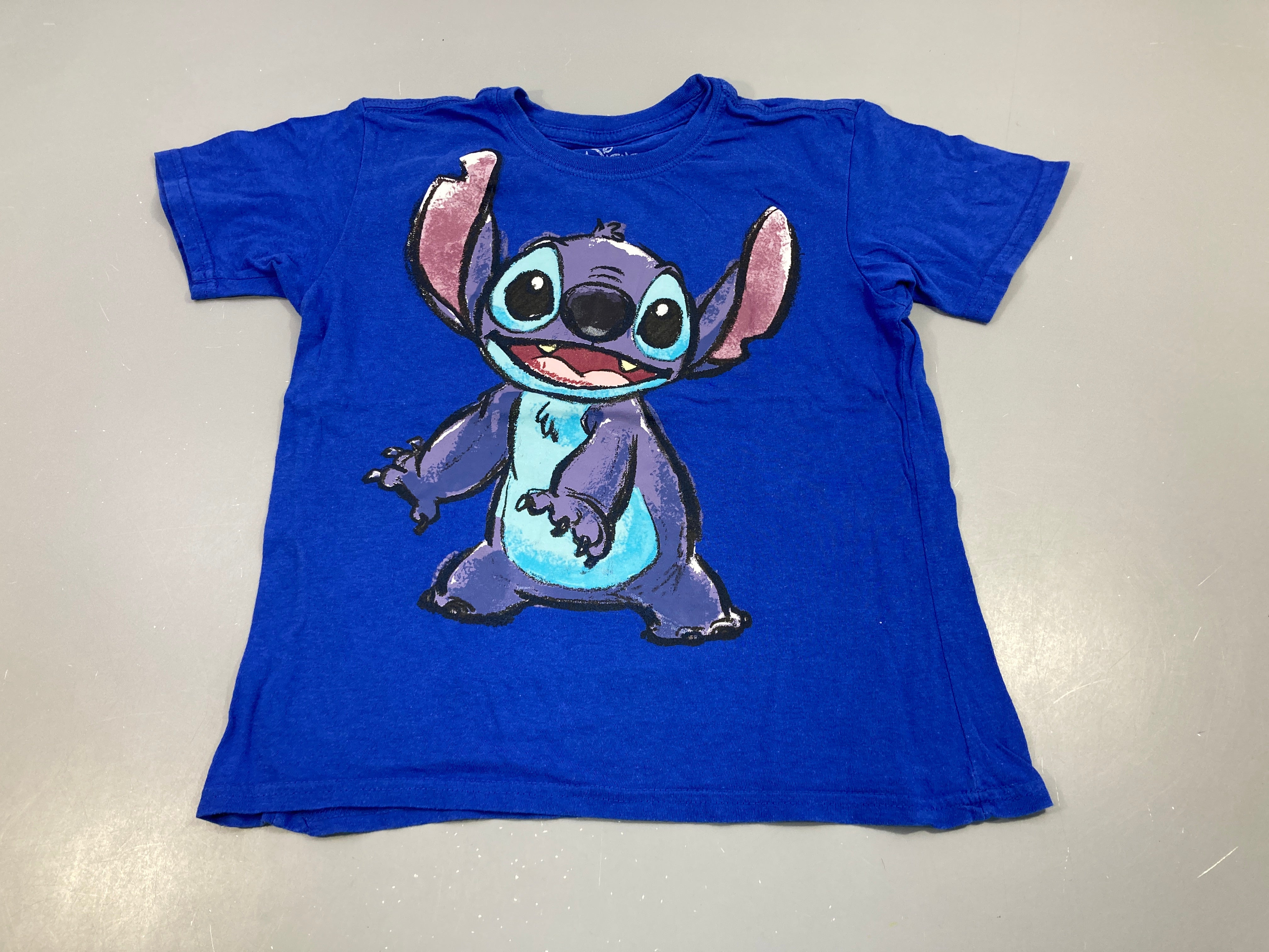T-shirt m.c bleu Stitch, bouloché