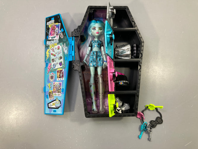 Coffret Monster High Monstrueux Secrets (Skulltimate Secrets) Frankie Stein, moins cher chez Petit Kiwi