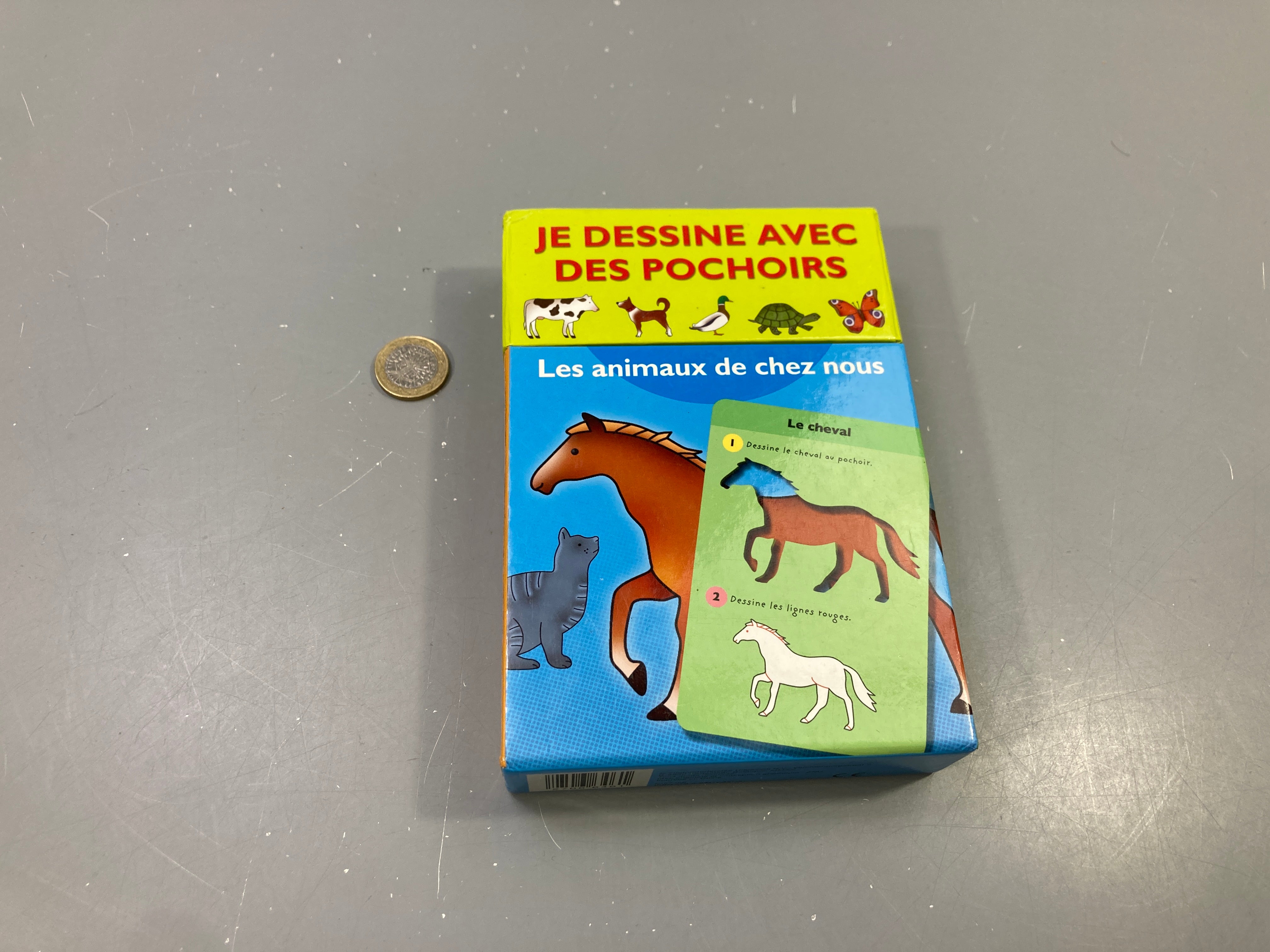 Je dessine avec des pochoirs, Les animaux de chez nous