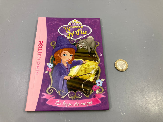 Livre Princesse Sofia, La leçon de magie, Bibliothèque rose, moins cher chez Petit Kiwi