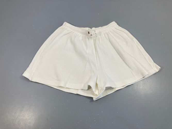 Short texturé blanc, moins cher chez Petit Kiwi
