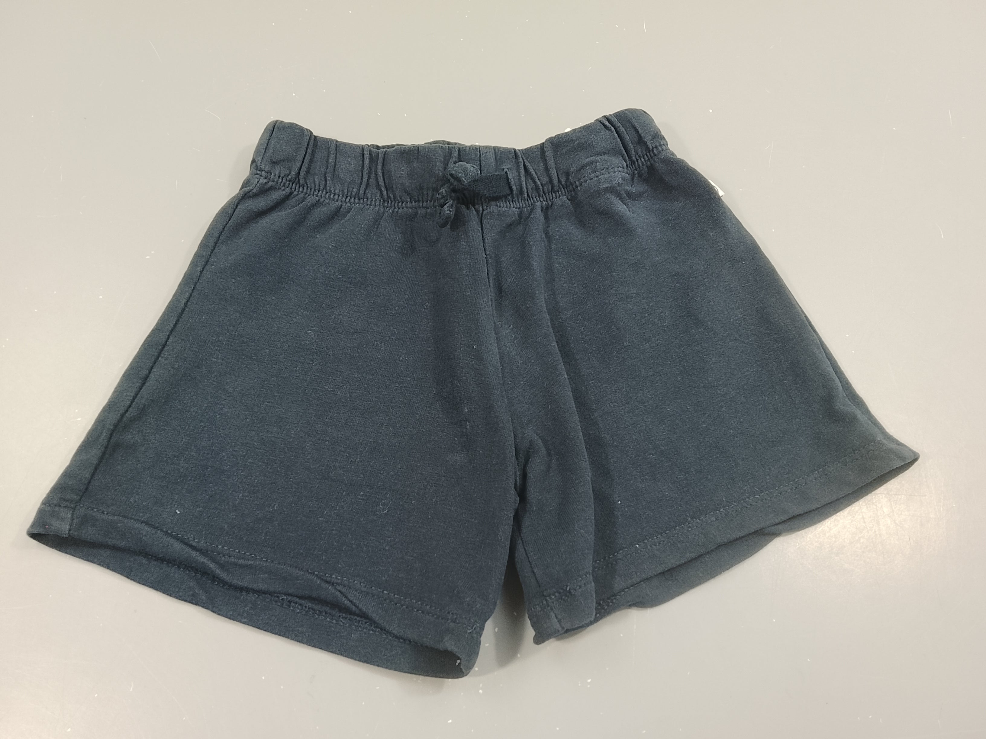 Short molleton bleu marine