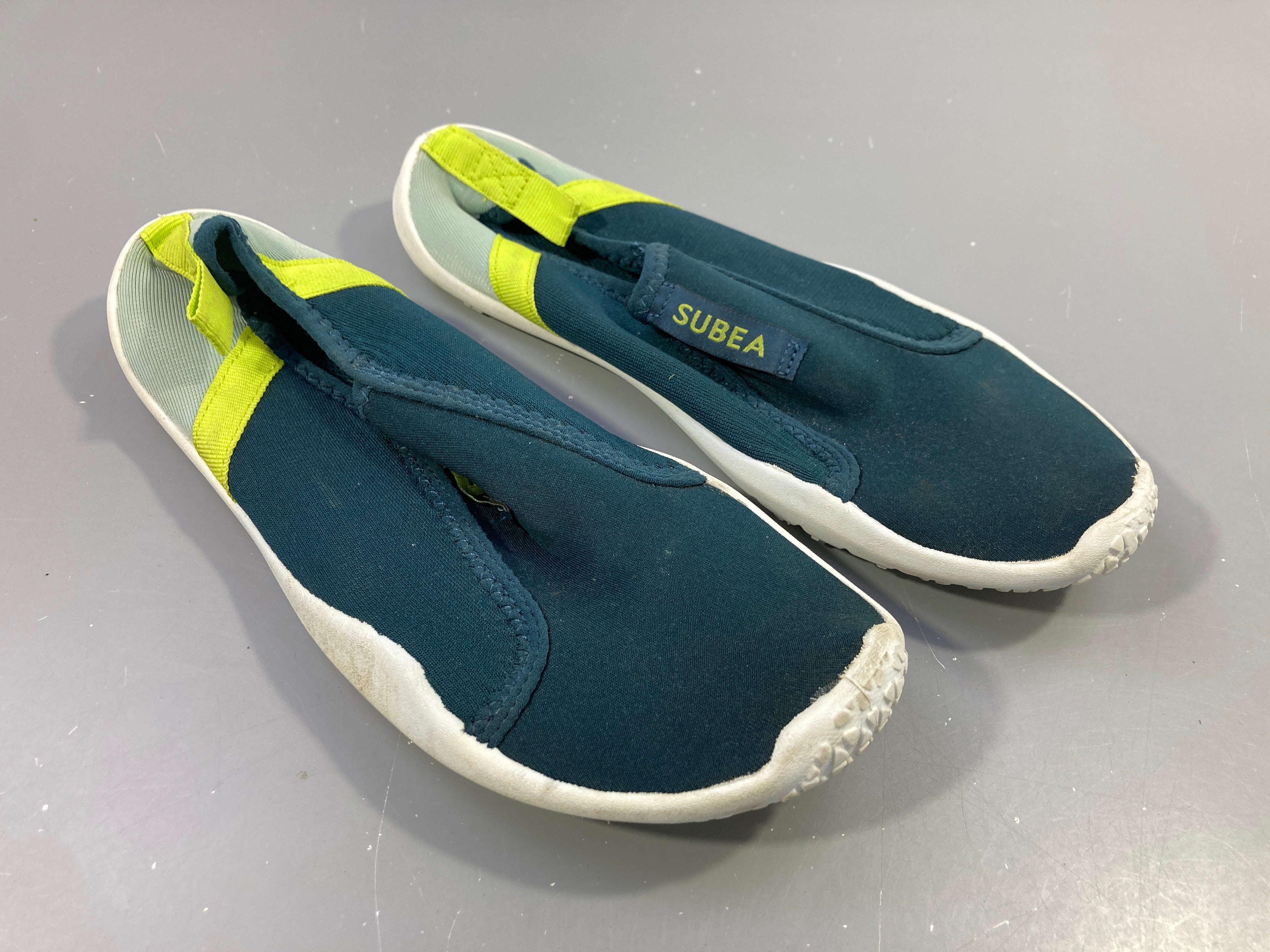 Chaussures d'eau vert-jaune