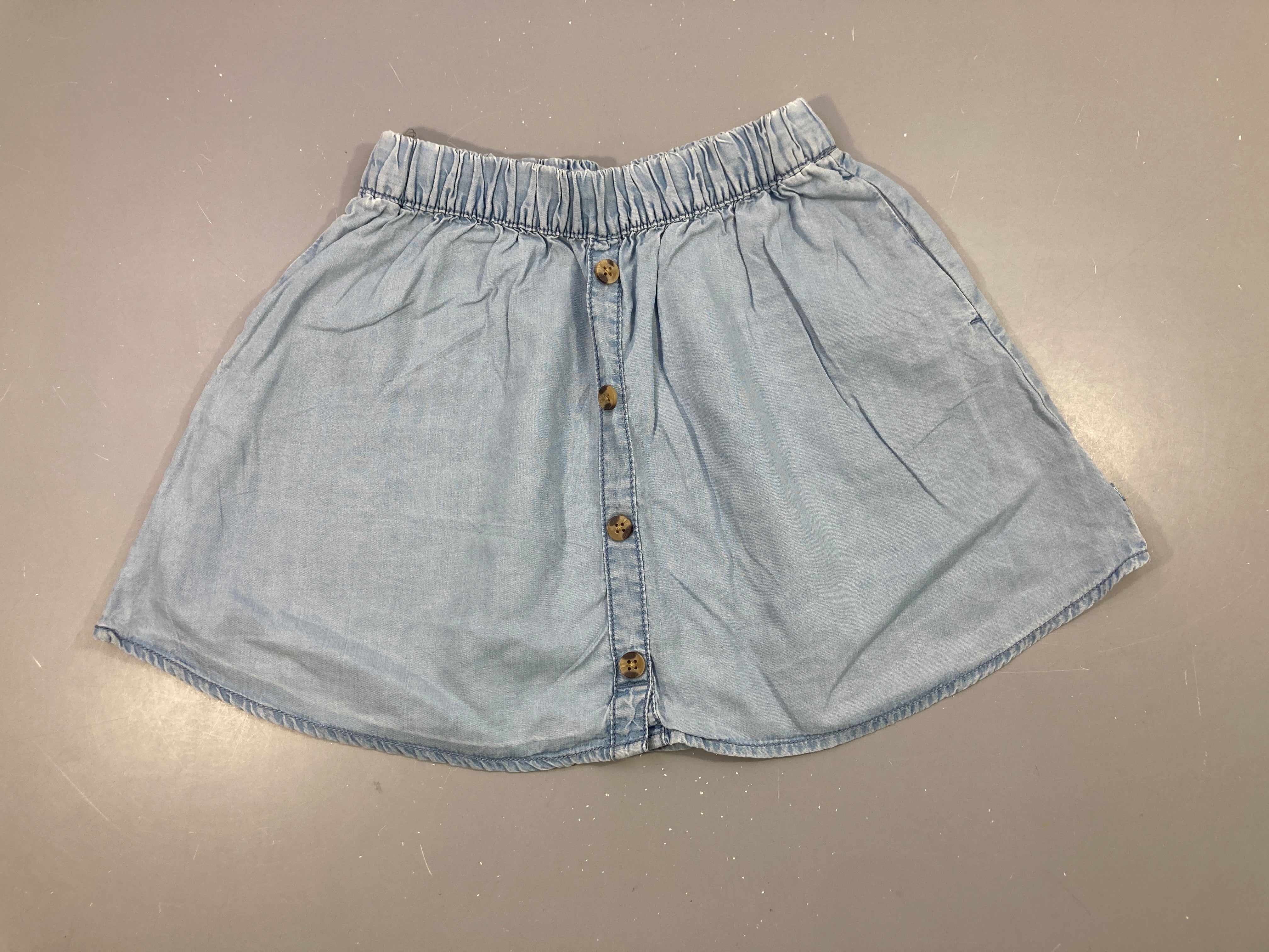 Jupe denim boutons décoratifs avant