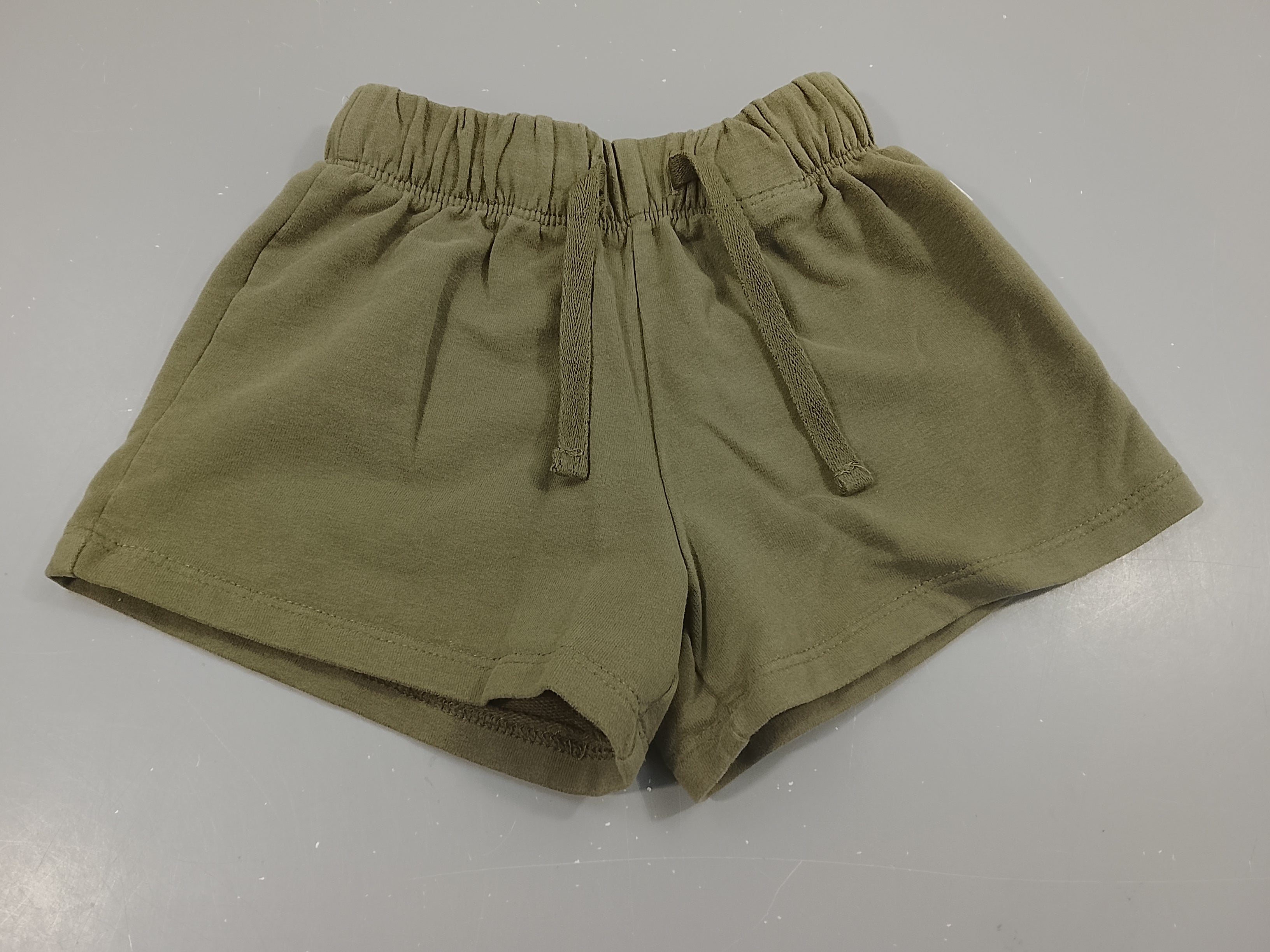 Short molleton kaki
