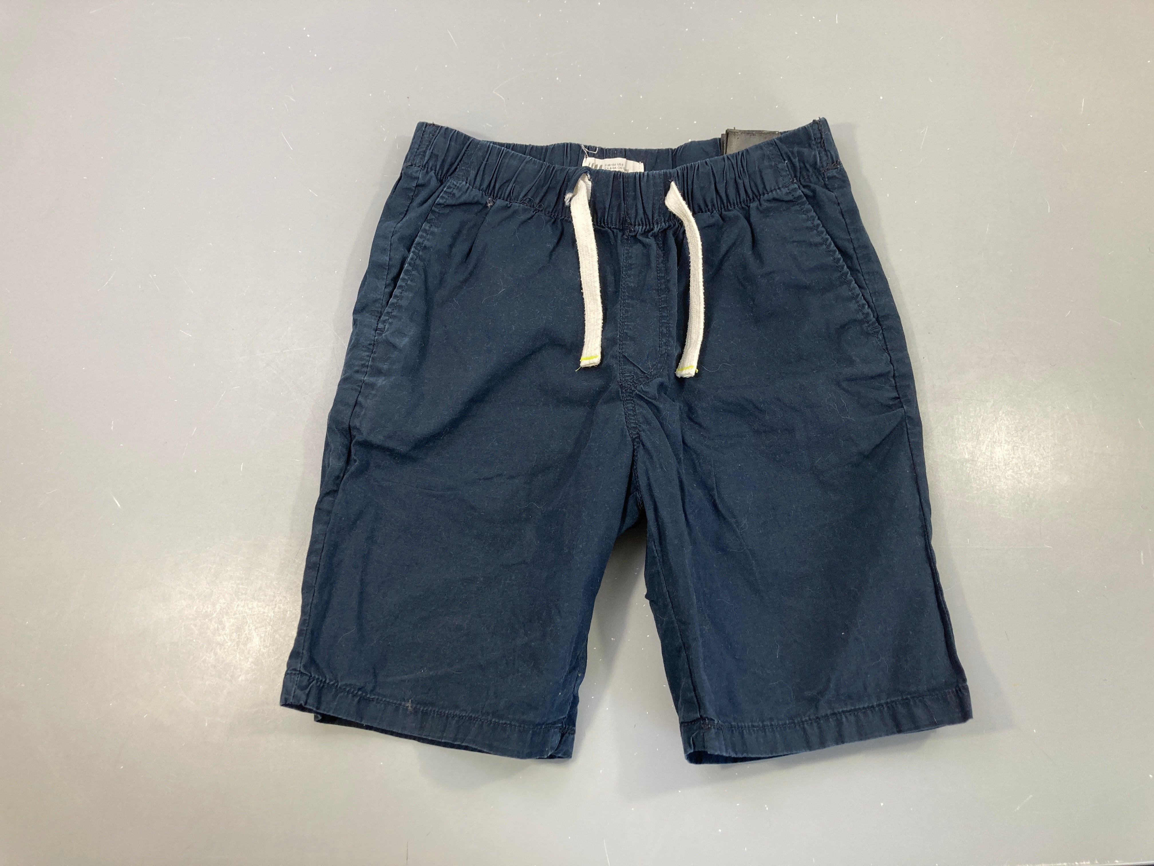 Bermuda bleu foncé taille élastique