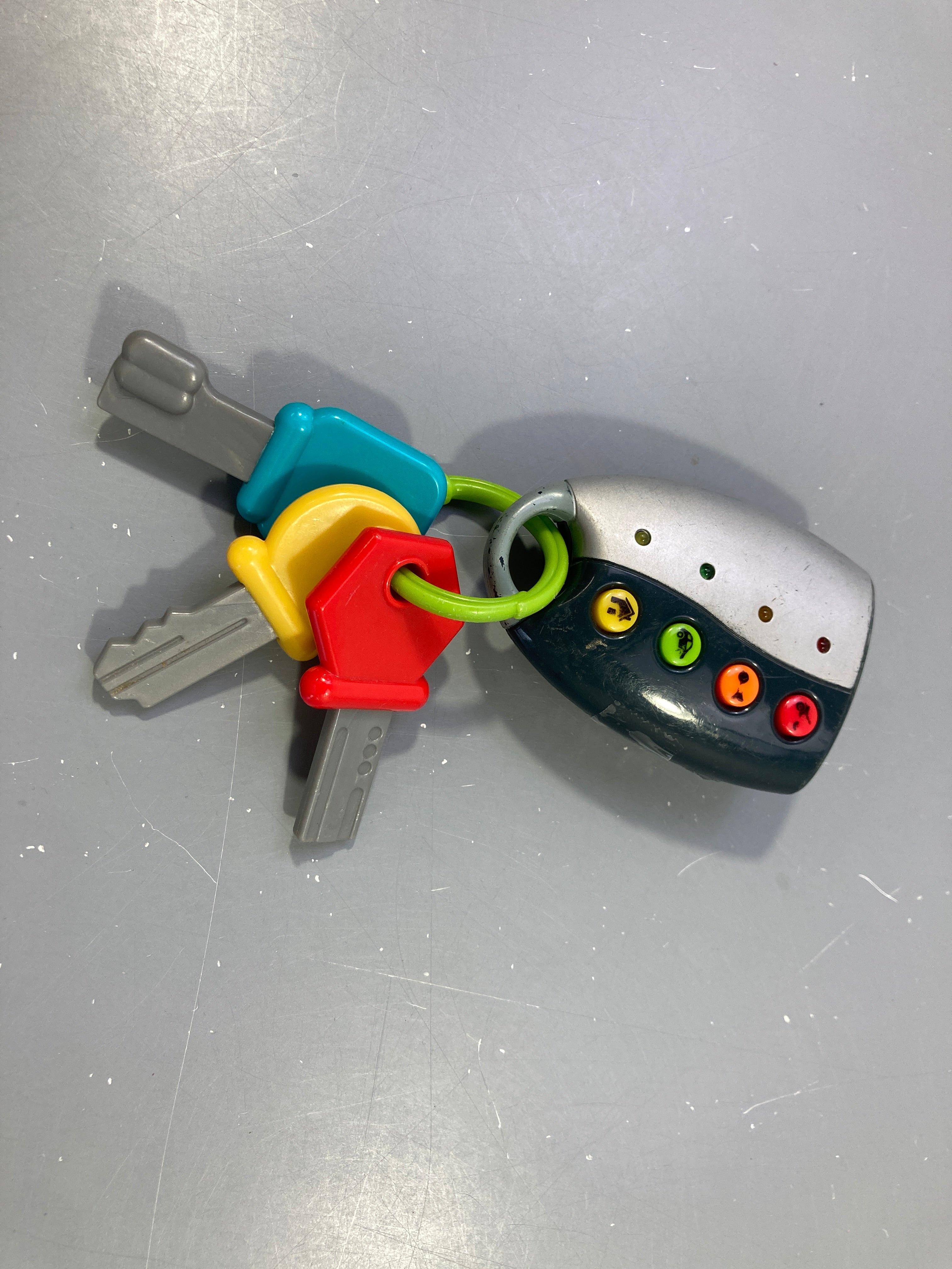 Trousseau de clefs bébé électronique avec boutons sonores et lumineux