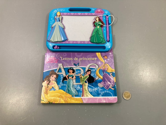 Coffret Disney avec tableau magique effaçable pour apprendre à écrire, moins cher chez Petit Kiwi