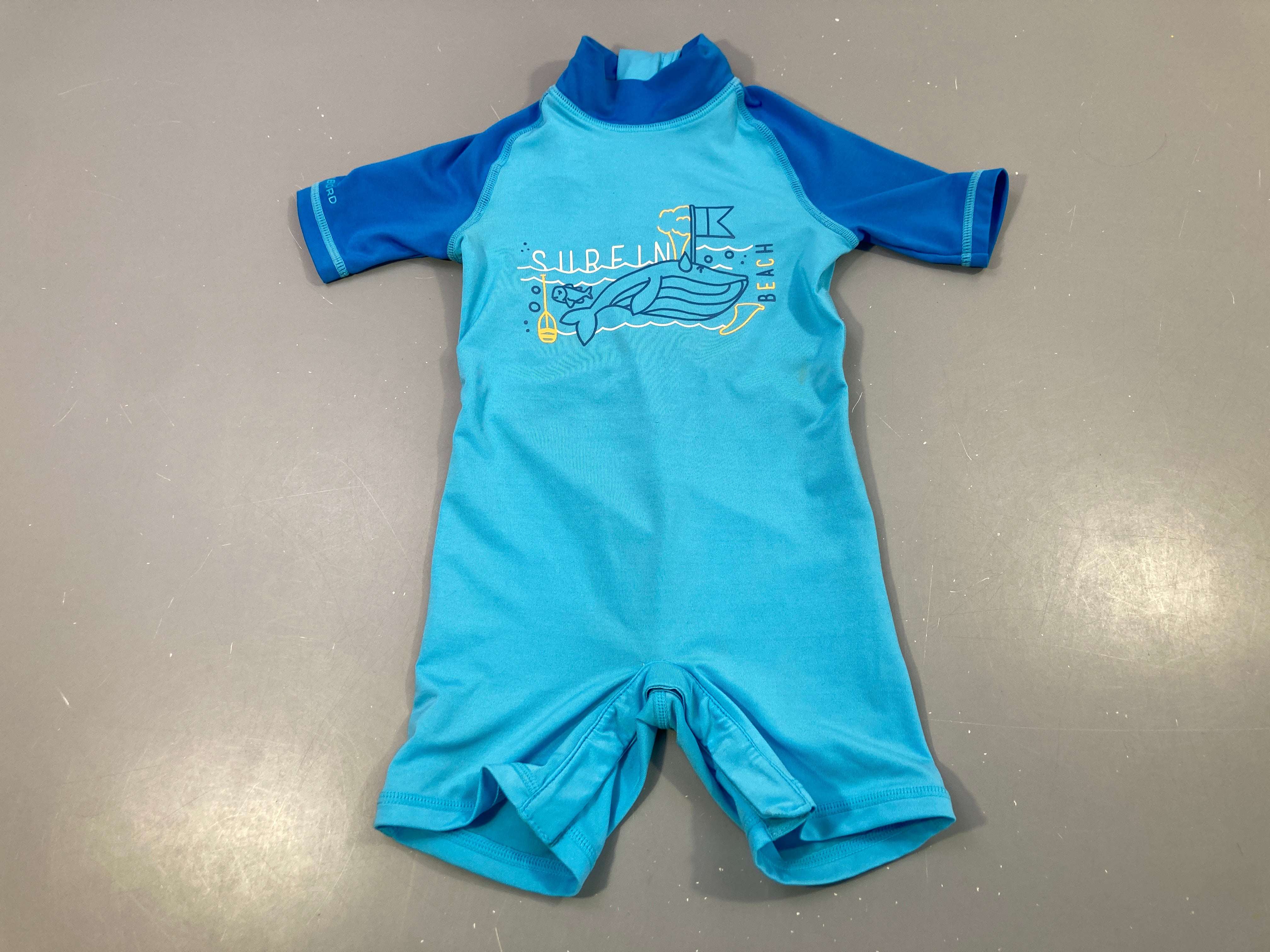 Combinaison anti-uv bleue baleine