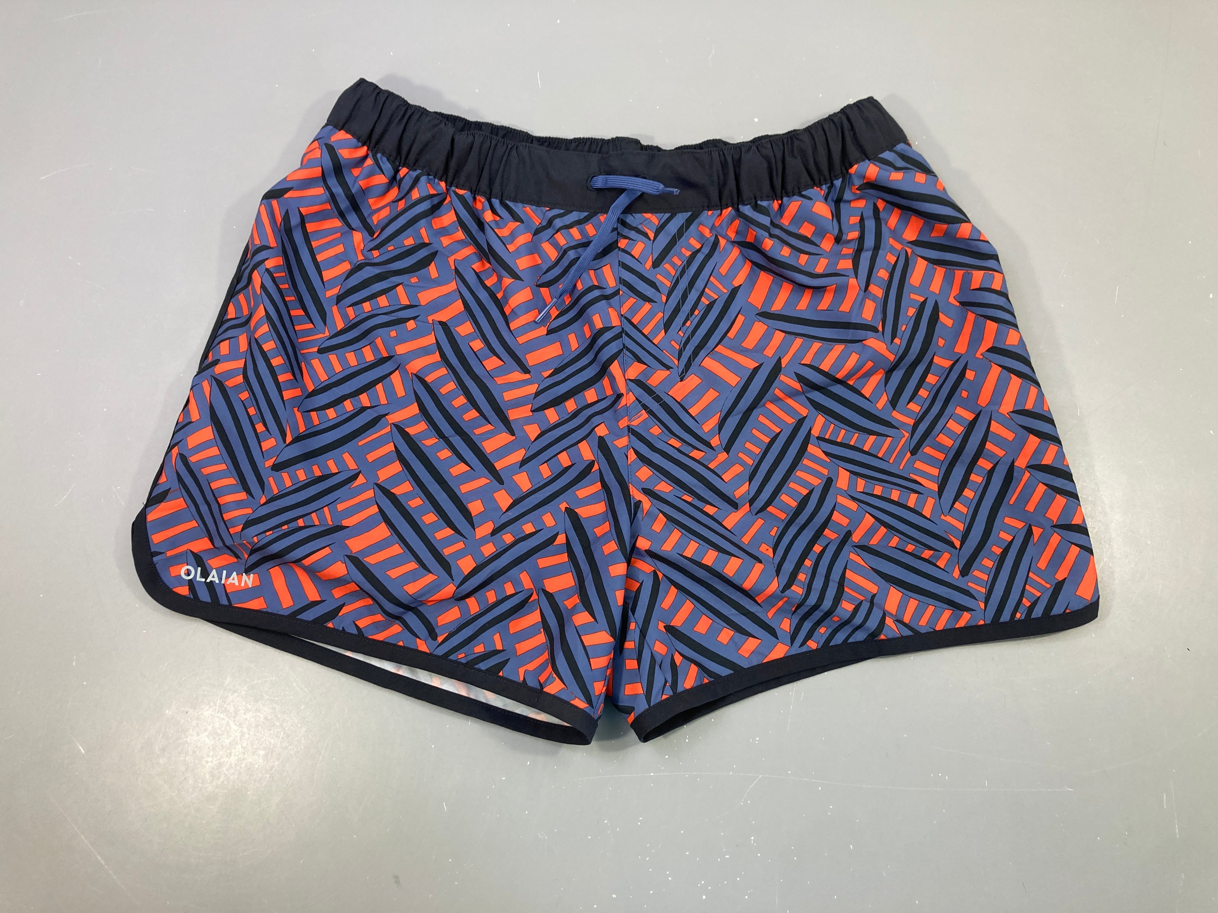 Maillot short bleu motifs orangés