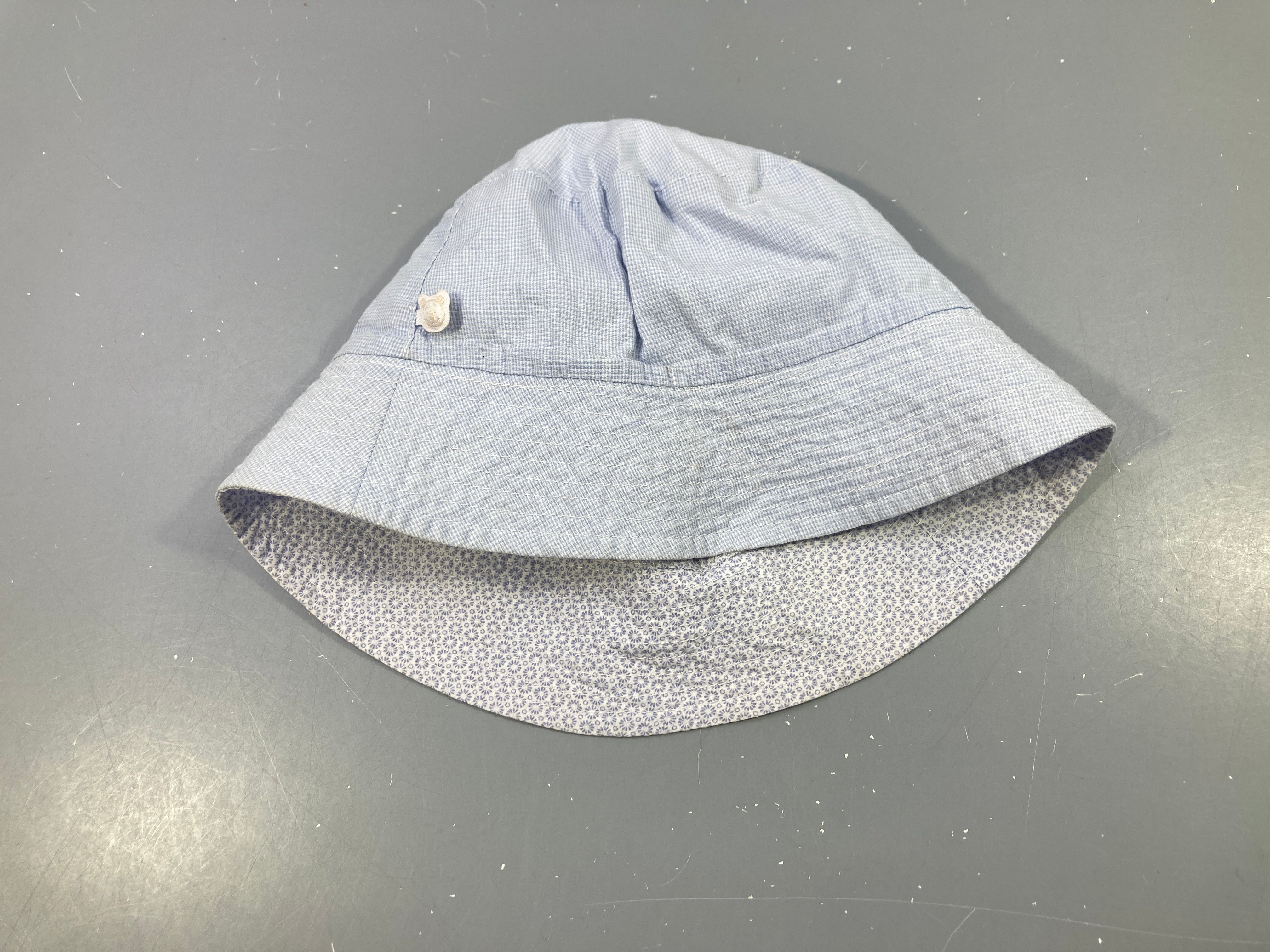 Chapeau belu très clair mini carreaux