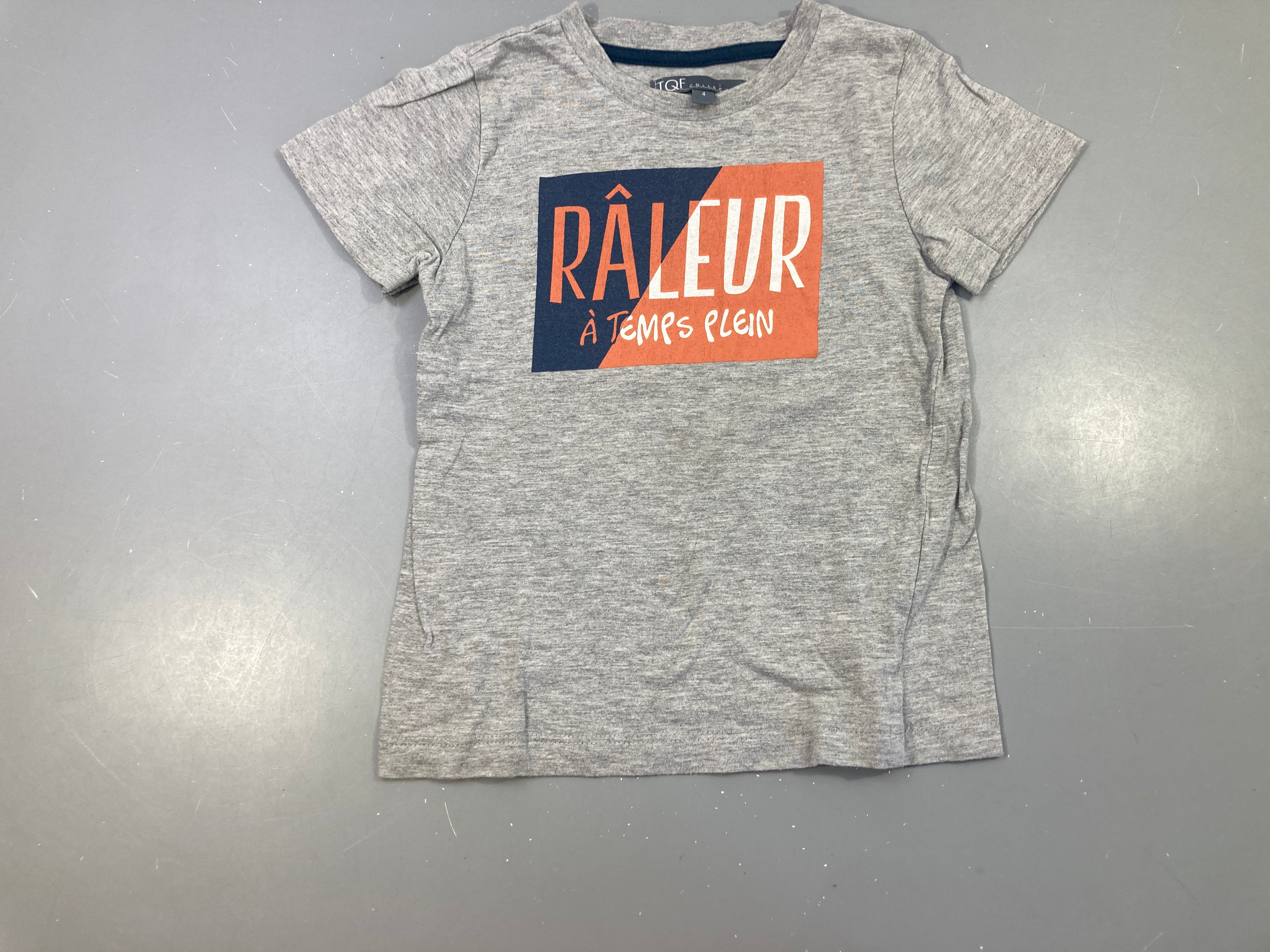 T-shirt m.c gris chiné Râleur-Légèrement bouloché et petite tache centre