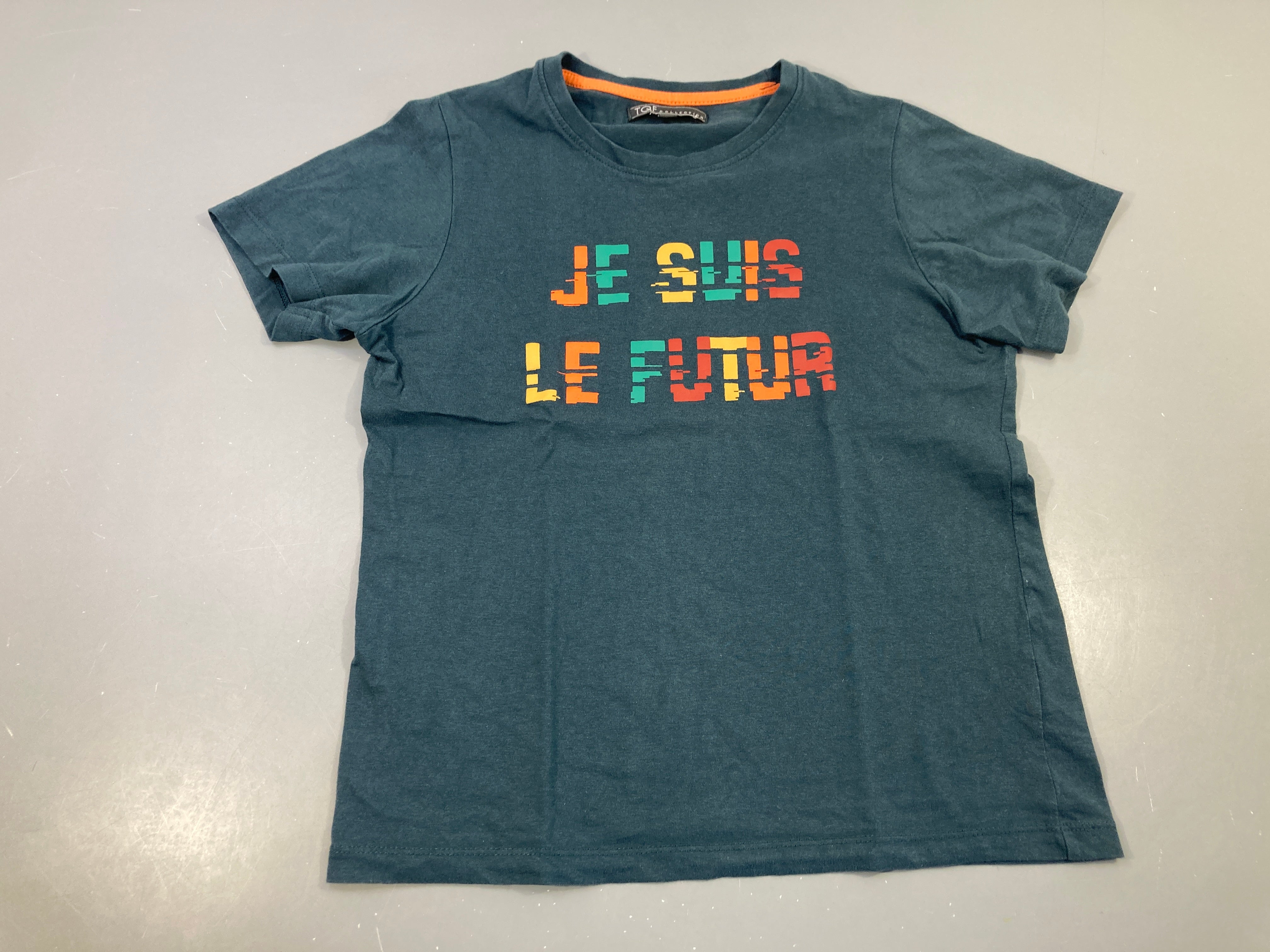 T-shirt m.c vert bleuté Je suis le futur Petite tache manche