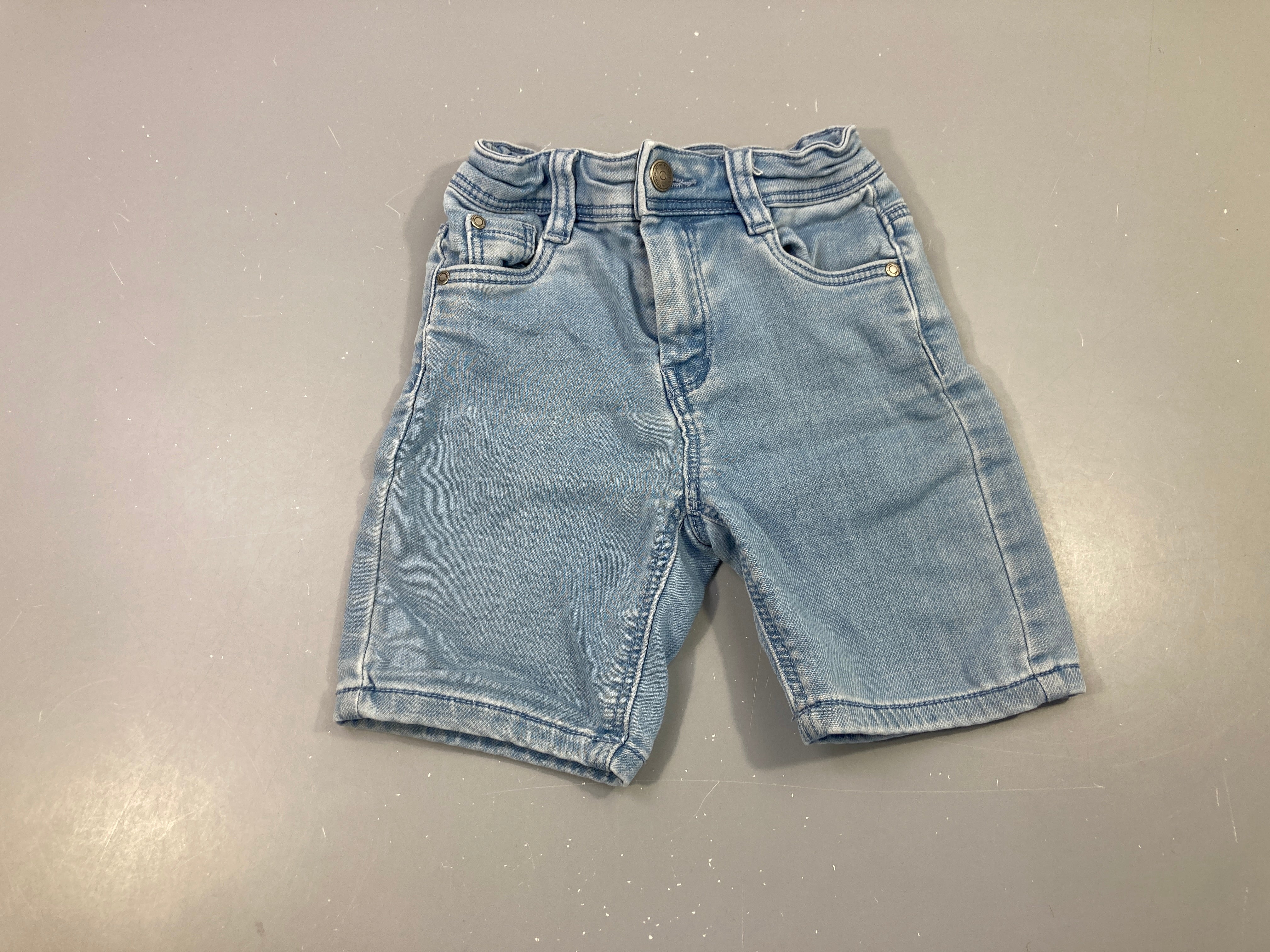 Bermuda denim clair Elastane détendu!