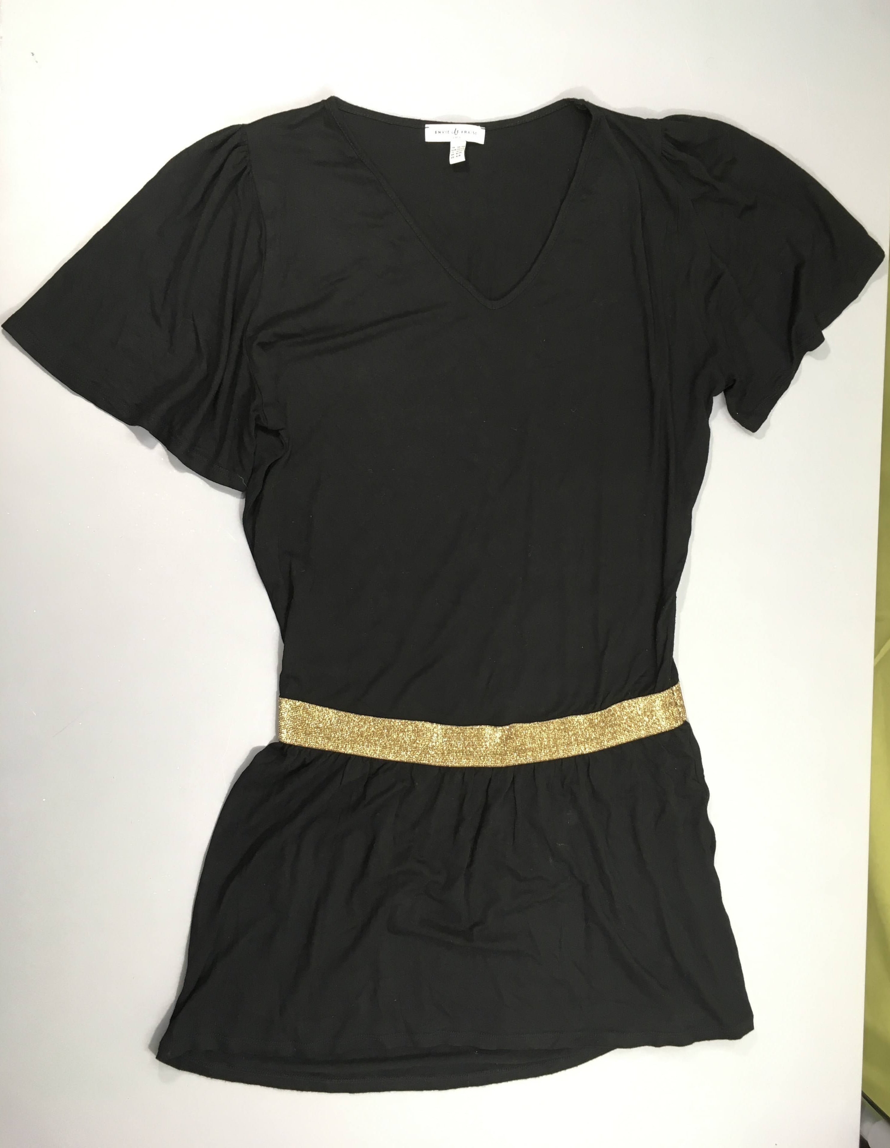 Robe m.l noir fausse ceinture dorée