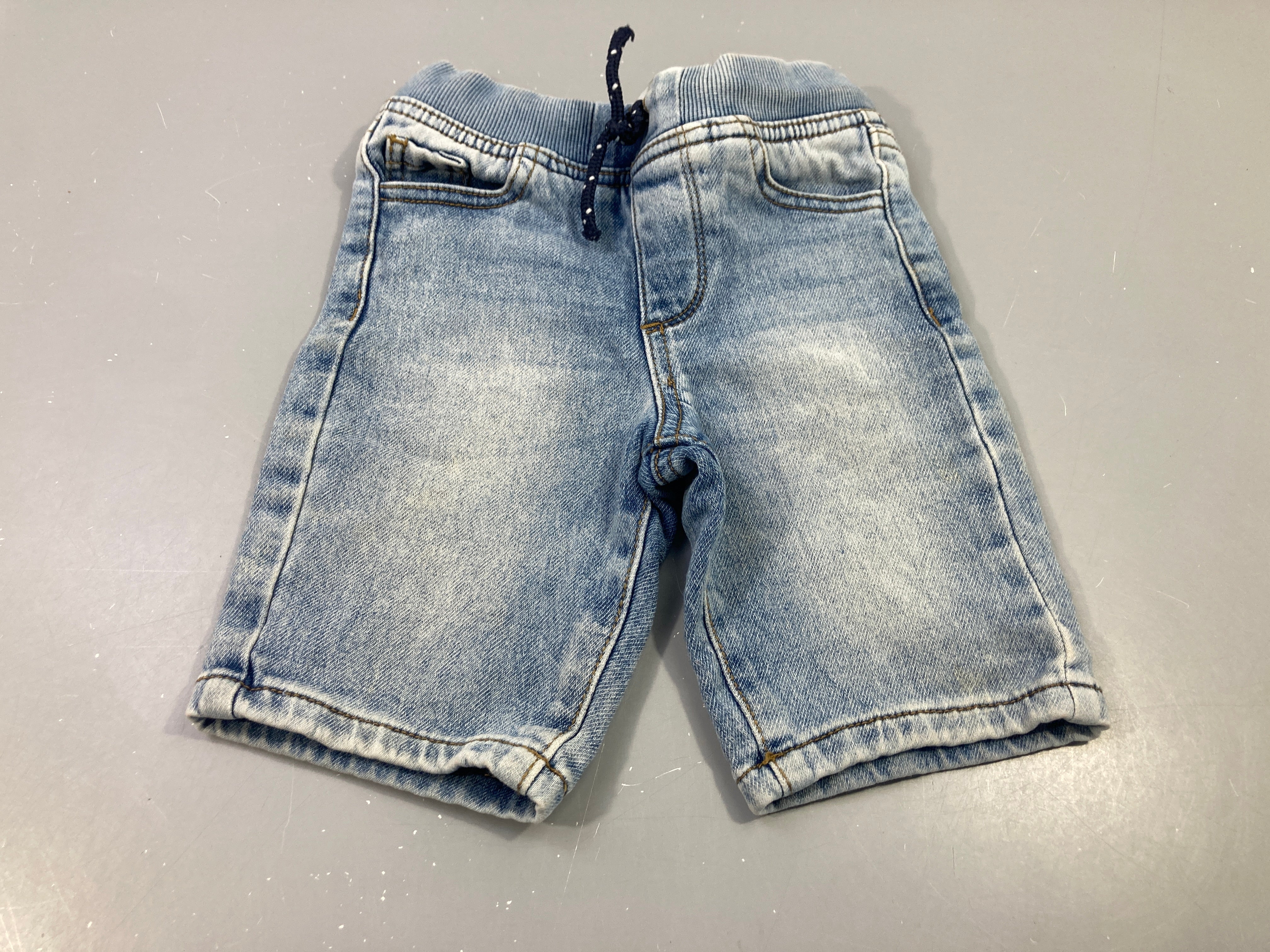 Bermuda jean bleu délavé