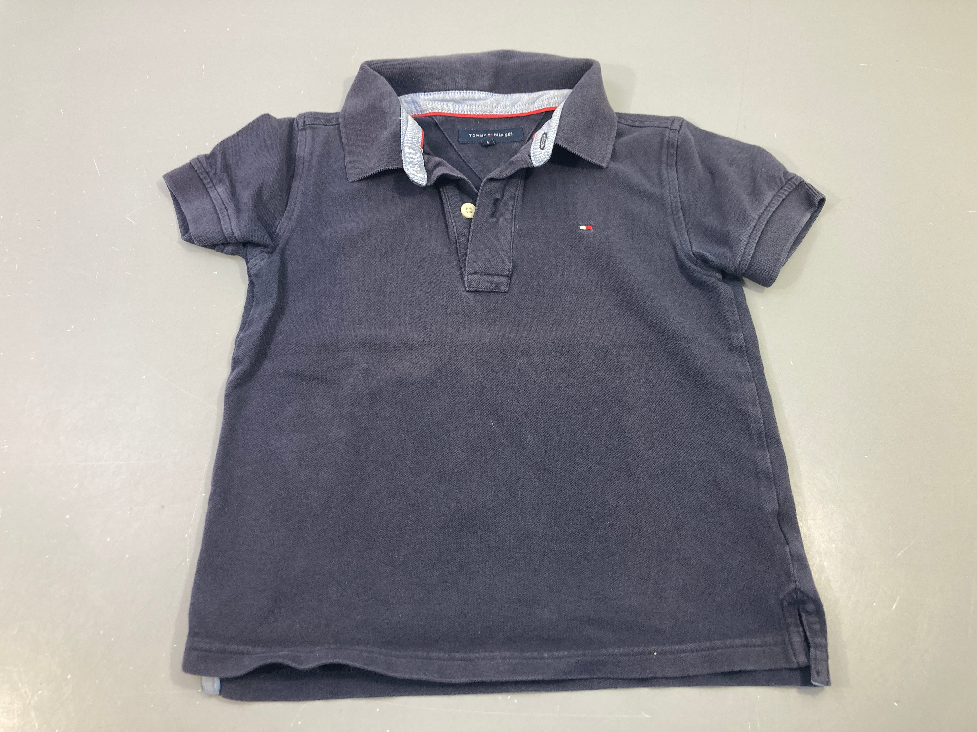 polo bleu foncé