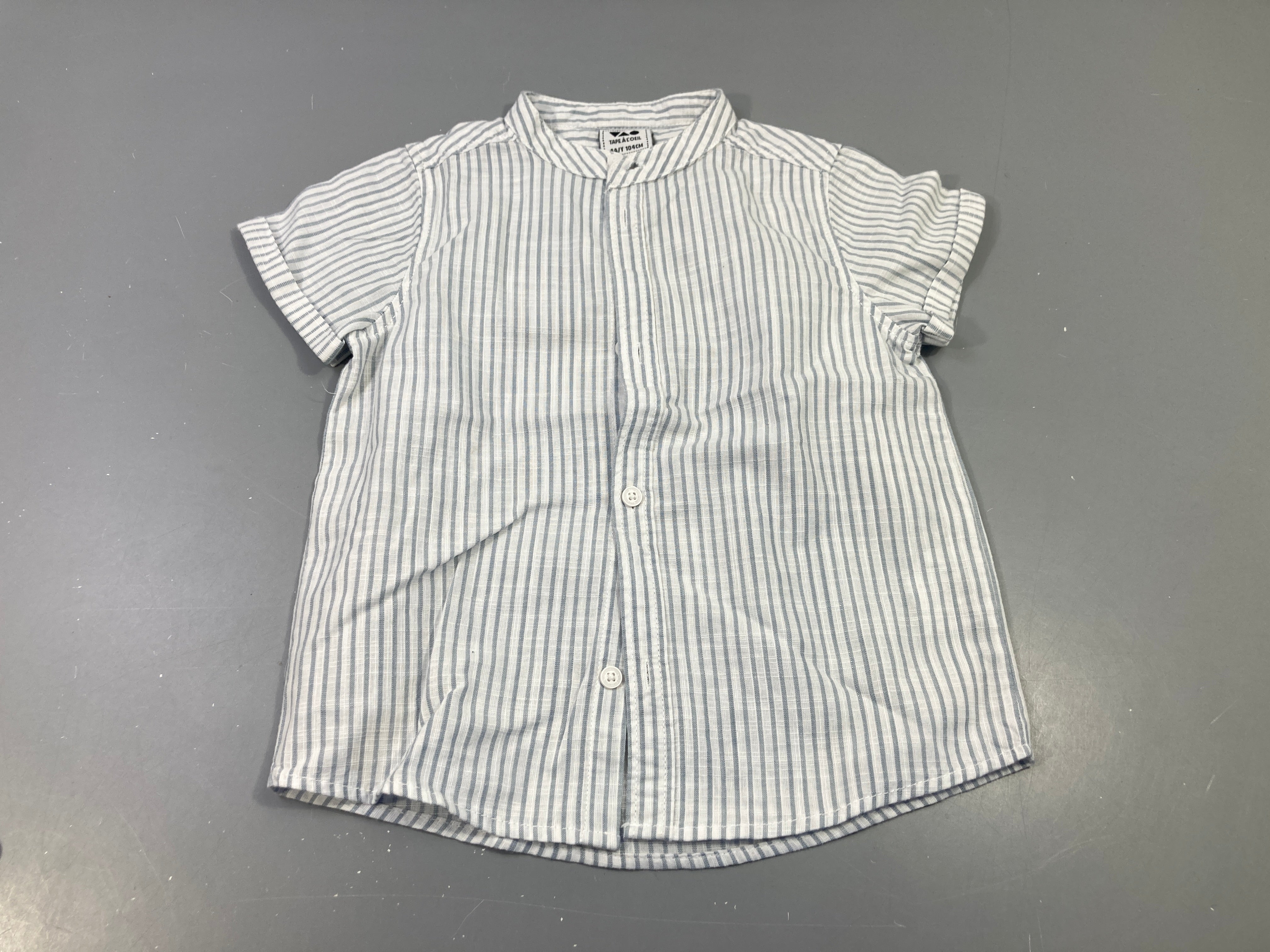 Chemise m.c col mao rayures blanc/bleu
