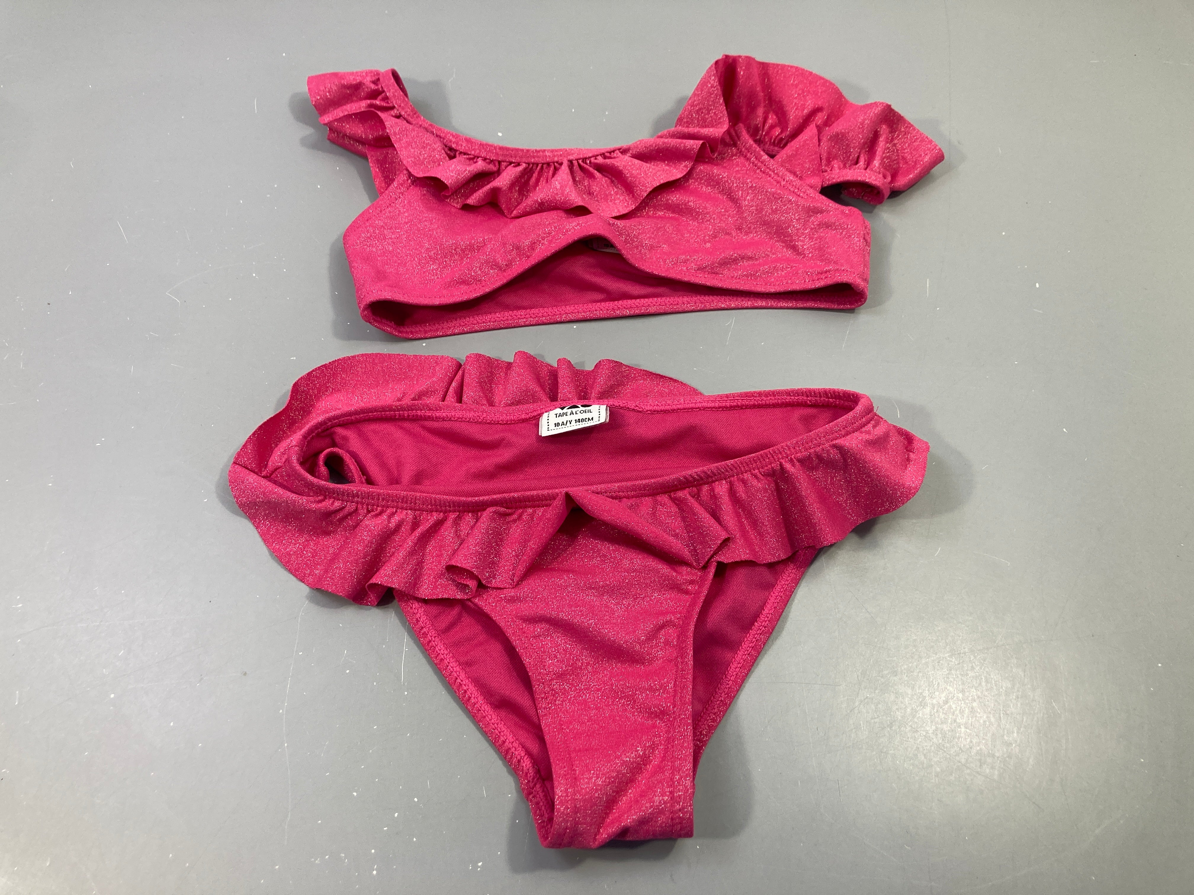 Bikini à volants rose vif pailleté